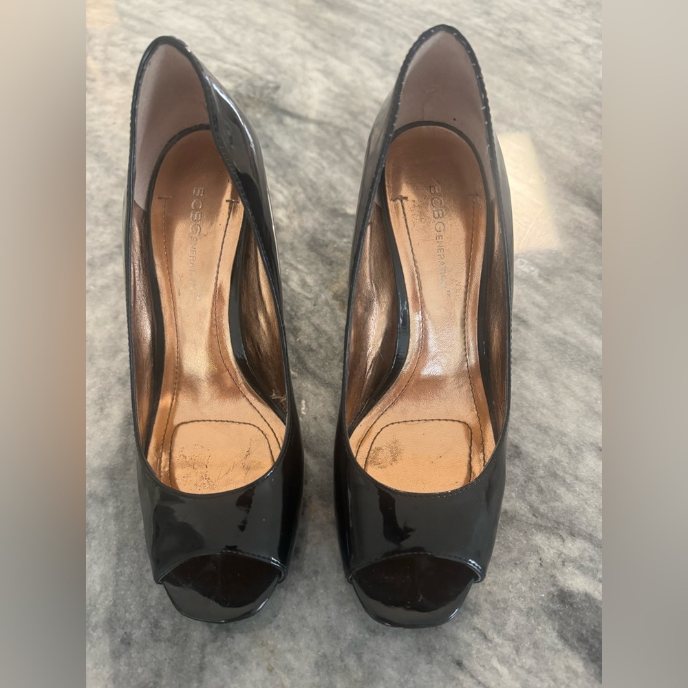 Beautiful, very comfy BCBG black high heels